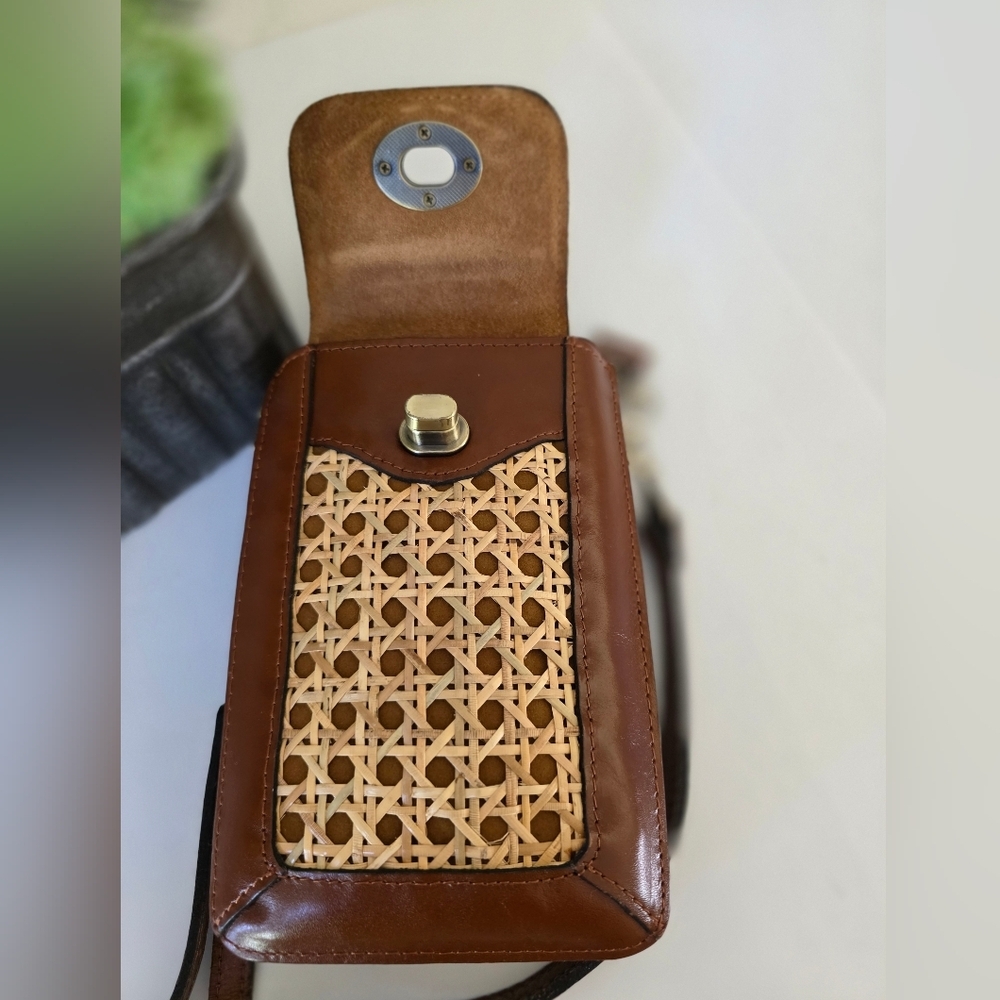 Patricia Nash Woven Rattan Cognac Leather Phone Crossbody Bag Boho Resort Summer - Picture 9 of 11